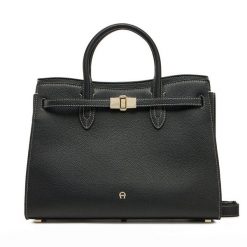 Torebka Aigner. Czarne torebki klasyczne damskie Aigner, bez wzorów, bez dodatków. Za 3,079.00 zł.