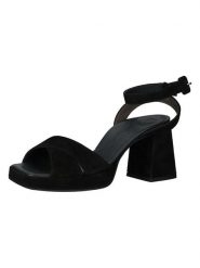 Paul Green Skórzane sandały w kolorze czarnym rozmiar: 40,5. Czarne sandały damskie Paul Green, bez wzorów, bez obcasa, na koturnie. Za 243.06 zł.