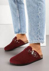 Bordowe Klapki w Typie Muli Chodaków ze Sprzączką Lanelita. Czerwone klapki damskie Renee, bez wzorów, bez obcasa, na płaskiej podeszwie. W wyprzedaży za 56.99 zł.