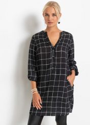Długa bluzka. Czarne bluzki damskie bonprix, bez wzorów, eleganckie, bez kołnierzyka, bez ramiączek. Za 114.99 zł.