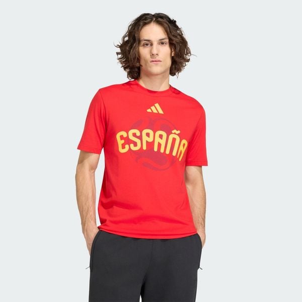 Koszulka Mistrzostwa Świata FIFA 26 Hiszpania. Czerwone t-shirty sportowe męskie Adidas, l, z bawełny, bez ramiączek, do piłki nożnej. Za 129.00 zł.