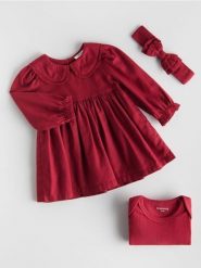 Sukienka z opaską - czerwony. Czerwone sukienki dziewczęce Reserved, bez wzorów, z bawełny, bez ramiączek. Za 79.99 zł.