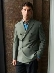 Marynarka slim fit z domieszką wiskozy - szary. Szare marynarki męskie Reserved, bez wzorów, z tkaniny. Za 359.99 zł.
