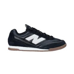 Buty New Balance URC42 czarne wygodne sneakersy. Czarne buty sportowe na co dzień męskie New Balance, z gumy, bez zapięcia, trekkingowe. Za 386.75 zł.