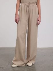 BGN Spodnie w kolorze beżowym rozmiar: 36. Brązowe spodnie materiałowe damskie BGN, bez wzorów, z materiału. Za 122.96 zł.