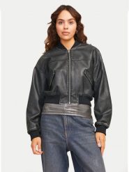 JJXX Kurtka z imitacji skóry Tora 12262126 Czarny Regular Fit. Czarne kurtki damskie JJXX, l, bez wzorów, ze skóry, bez kaptura. W wyprzedaży za 159.99 zł.