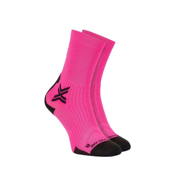 Skarpety X-Socks Bike Perform Crew Pink. Czerwone skarpetki damskie X-Socks, bez wzorów. W wyprzedaży za 78.00 zł.