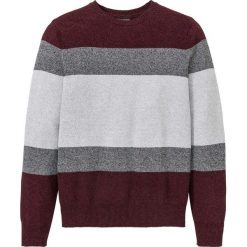 Sweter z bawełny z recylingu bonprix szaro-bordowy. Szare swetry męskie bonprix, m, bez wzorów, z bawełny, bez kołnierzyka. Za 44.99 zł.