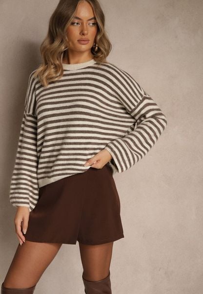 Jasnobeżowy Oversizowy Sweter w Paski z Domieszką Wełny i Wiskozy Tidania. Brązowe swetry klasyczne damskie Renee, z dzianiny, bez kołnierzyka. Za 139.99 zł.