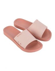 Klapki damskie sportowe basen trening plażę Ipanema Anatomica Classic. Czerwone klapki damskie Ipanema, z aplikacjami, z gumy, bez obcasa, na płaskiej podeszwie. Za 64.50 zł.