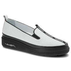 Białe Półbuty Ravini Skórzane Buty Damskie. Białe półbuty damskie Ravini, bez wzorów, ze skóry, eleganckie, bez obcasa, na platformie. Za 209.00 zł.