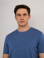 T-shirt regular z modalem - niebieski. Niebieskie t-shirty męskie Reserved, l, bez wzorów, z bawełny, bez kołnierzyka. W wyprzedaży za 59.99 zł.