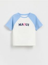 Bawełniany t-shirt z aplikacją - jasnoniebieski. Niebieskie koszulki dziewczęce Reserved, z aplikacjami, z bawełny, bez ramiączek. W wyprzedaży za 25.99 zł.