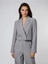 Żakiet z ozdobnymi cyrkoniami - szary. Szare marynarki i żakiety damskie Sinsay, l, bez wzorów. Za 69.99 zł.