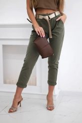 Spodnie Punto z paskiem khaki. Brązowe spodnie materiałowe damskie KESI, bez wzorów, z bawełny, eleganckie, plus size. Za 196.55 zł.