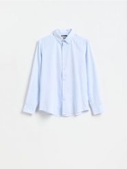 Koszula slim z drobnym printem - jasnoniebieski. Niebieskie koszule męskie Reserved, l, bez wzorów, z tkaniny, bez kołnierzyka, bez ramiączek. Za 129.99 zł.