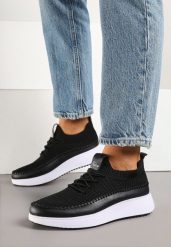 Czarne Buty Sportowe Sneakersy z Elastycznym Cholewkami Liovanya. Czarne buty sportowe na co dzień damskie Born2be, z aplikacjami, z jeansu. Za 69.99 zł.