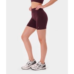 Szorty bezszwowe push-up Carpatree Élite fioletowe. Fioletowe spodenki sportowe damskie Carpatree, bez wzorów, z dzianiny, sportowe, z podwyższonym stanem. Za 159.99 zł.