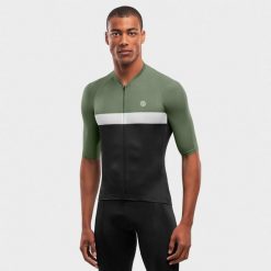 Męska ultralekka koszulka rowerowa Kolarstwo Siroko M3 Grand Master. Czarne t-shirty sportowe męskie SIROKO, m, z jersey, bez ramiączek, rowerowe. W wyprzedaży za 211.00 zł.
