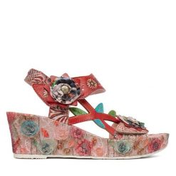 Sandały Laura Vita. Czerwone sandały damskie Laura Vita, bez wzorów, bez obcasa, na koturnie. Za 449.99 zł.