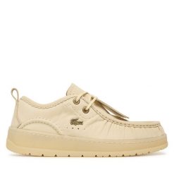 Półbuty Lacoste. Białe półbuty damskie Lacoste, bez wzorów, bez obcasa, na płaskiej podeszwie. Za 611.99 zł.