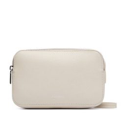 Torebka Calvin Klein. Białe torebki klasyczne damskie CALVIN KLEIN, bez wzorów, bez dodatków. Za 409.99 zł.