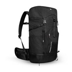 Plecak turystyczny 35L z pokrowcem przeciwdeszczowym Trekking Siroko Weddell 35. Czarne plecaki damskie SIROKO, bez wzorów, z tkaniny. Za 508.00 zł.