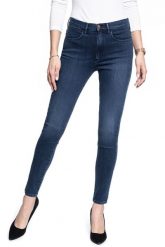 SPODNIE DAMSKIE WRANGLER HIGH RISE SKINNY SOLAR BLUE W27HJC11J 112128087. Niebieskie spodnie materiałowe damskie Wrangler, bez wzorów, z jeansu. Za 199.99 zł.