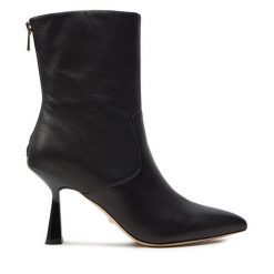 Botki Marciano Guess. Czarne botki damskie Marciano Guess, bez obcasa, na szpilce, bez zapięcia. Za 799.99 zł.