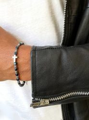 Uomo Bransoletka z hematytami rozmiar: onesize. Niebieskie biżuteria dla mężczyzn Uomo, z hematytem, ze stali. Za 95.69 zł.