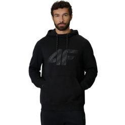 Bluza męska 4F z wysokim kołnierzem. Czarne bluzy z kapturem męskie 4f, m, z bawełny. Za 179.99 zł.
