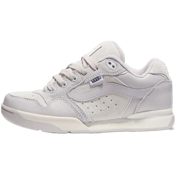 Buty sportowe Vans Rowley Xlt. Białe buty sportowe na co dzień damskie Vans, z syntetyku, bez zapięcia. W wyprzedaży za 390.00 zł.