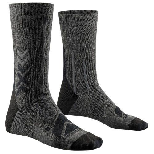 Skarpetki X-Socks Perform Merino Crew. Czarne skarpetki damskie X BIONIC, bez wzorów, z materiału. Za 162.90 zł.