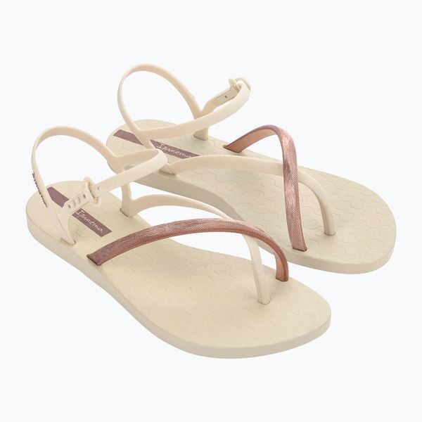 Sandały damskie Ipanema Elegant. Brązowe sandały damskie Ipanema, bez wzorów, z materiału, bez obcasa. Za 119.99 zł.