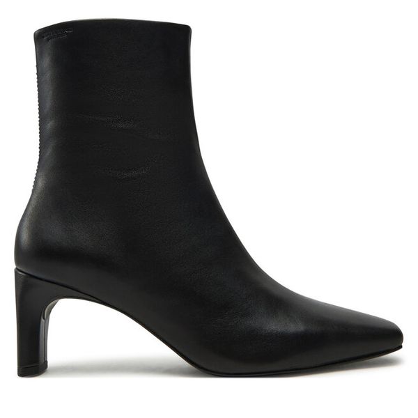 Botki Vagabond Shoemakers. Czarne botki damskie Vagabond Shoemakers, bez obcasa, na słupku, bez zapięcia. Za 729.99 zł.