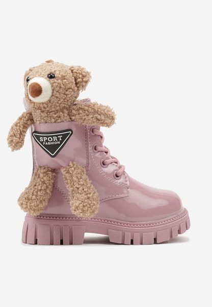 Różowe Lakierowane Botki Workery na Tłoczonej Podeszwie z Aplikacją Misia w Kieszonce Ivarita. Czerwone botki dziewczęce Born2be, z aplikacjami, z jeansu, bez ramiączek. Za 104.99 zł.