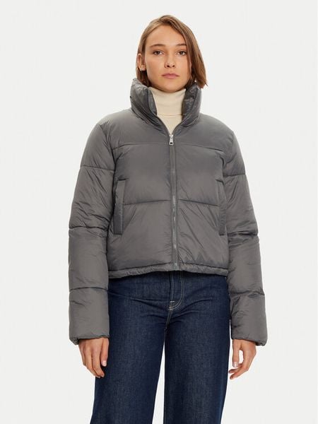 Kaffe Kurtka zimowa Victoria 10508762 Szary Regular Fit. Szare kurtki damskie Kaffe, na zimę, bez wzorów, z syntetyku, bez kaptura. Za 209.99 zł.