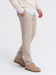 Spodnie męskie materiałowe REGULAR z kieszeniami cargo - beżowe V3 OM-PACG-0178 - XXL. Brązowe spodnie materiałowe męskie Ombre Clothing, bez wzorów, z materiału. W wyprzedaży za 79.99 zł.