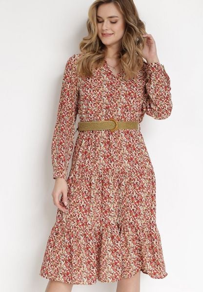 Czerwona Sukienka Z Paskiem Noroe. Czerwone sukienki damskie Born2be, l, bez wzorów, eleganckie, bez kołnierzyka, bez ramiączek, midi. Za 119.99 zł.