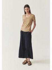 TATUUM Koszulka w kolorze beżowym rozmiar: XL. Brązowe bluzki damskie Tatuum, xl, bez wzorów, bez kołnierzyka, bez ramiączek. Za 109.00 zł.