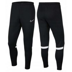 Spodnie do piłki nożnej męskie Nike Dry Academy 21 dresowe. Czarne spodnie dresowe męskie Nike, bez wzorów, z dresówki. W wyprzedaży za 129.00 zł.