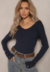 Granatowy Sweter z Wiskozą Ozdobiony Guzikami z Trójkątnym Dekoltem Attecca. Niebieskie swetry klasyczne damskie Renee, m, z jeansu, bez kołnierzyka. Za 99.99 zł.