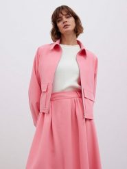 BGN Kurtka przejściowa w kolorze jasnoróżowym rozmiar: 36. Różowe kurtki damskie BGN, bez wzorów, bez kaptura. Za 121.99 zł.