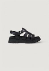 Buty sportowe Kobieta TIMBERLAND FISHERMAN SANDAL. Czarne buty sportowe na co dzień damskie Timberland, bez wzorów, ze skóry, trekkingowe. Za 467.45 zł.