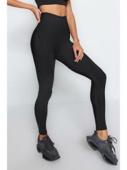 Trendyol Legginsy sportowe w kolorze czarnym rozmiar: S. Czarne legginsy damskie Trendyol, s, bez wzorów, z podwyższonym stanem, outdoorowe. Za 109.95 zł.