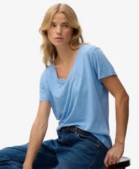 Superdry Koszulka Studios Slub haftowana, relaxed fit – BLUEBELL. Niebieskie t-shirty damskie Superdry., bez wzorów, z bawełny, bez ramiączek. Za 121.05 zł.