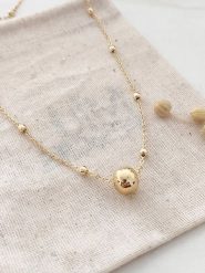 Atelier MIU Pozłacany naszyjnik z elementami ozdobnymi - dł. 42 cm rozmiar: onesize. Żółte naszyjniki damskie atelier MIU, pozłacane. Za 39.99 zł.