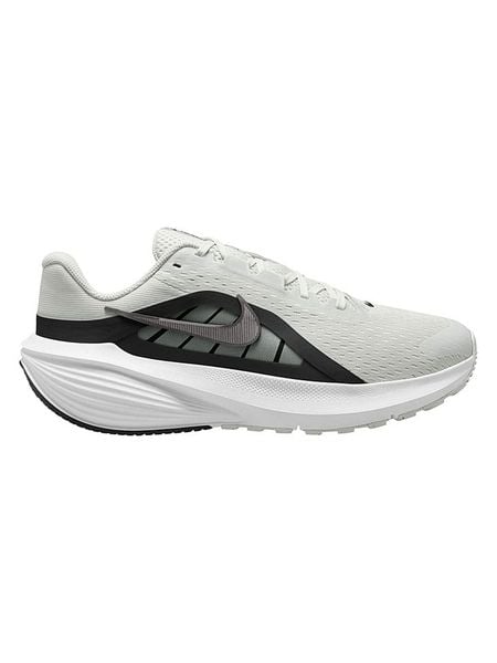 Nike Buty "DOWNSHIFTER 14" w kolorze biało-czarnym do biegania rozmiar: 46. Białe obuwie do biegania damskie Nike. Za 229.26 zł.