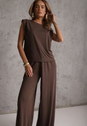Brązowy Lejący Komplet Letni z Wiskozą Bluzka i Spodnie Wide Leg Nanassa. Brązowe spodnie materiałowe damskie Renee, bez wzorów, z tkaniny. Za 139.99 zł.
