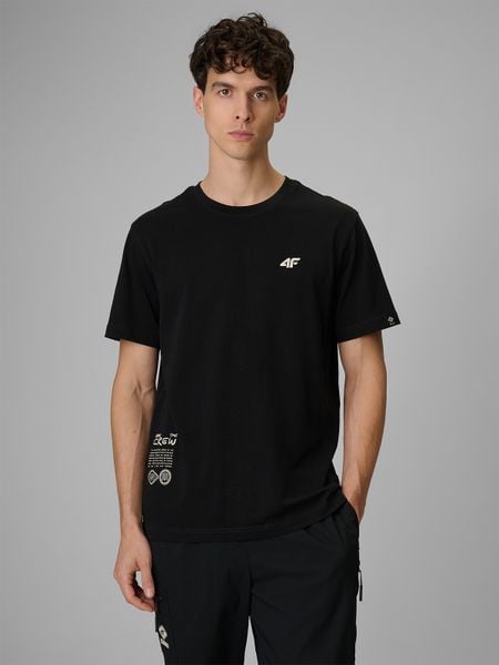 4F T-shirt regular z nadrukiem męski - czarny S. Czarne t-shirty męskie 4f, m, bez wzorów, z materiału, bez kołnierzyka. Za 79.99 zł.